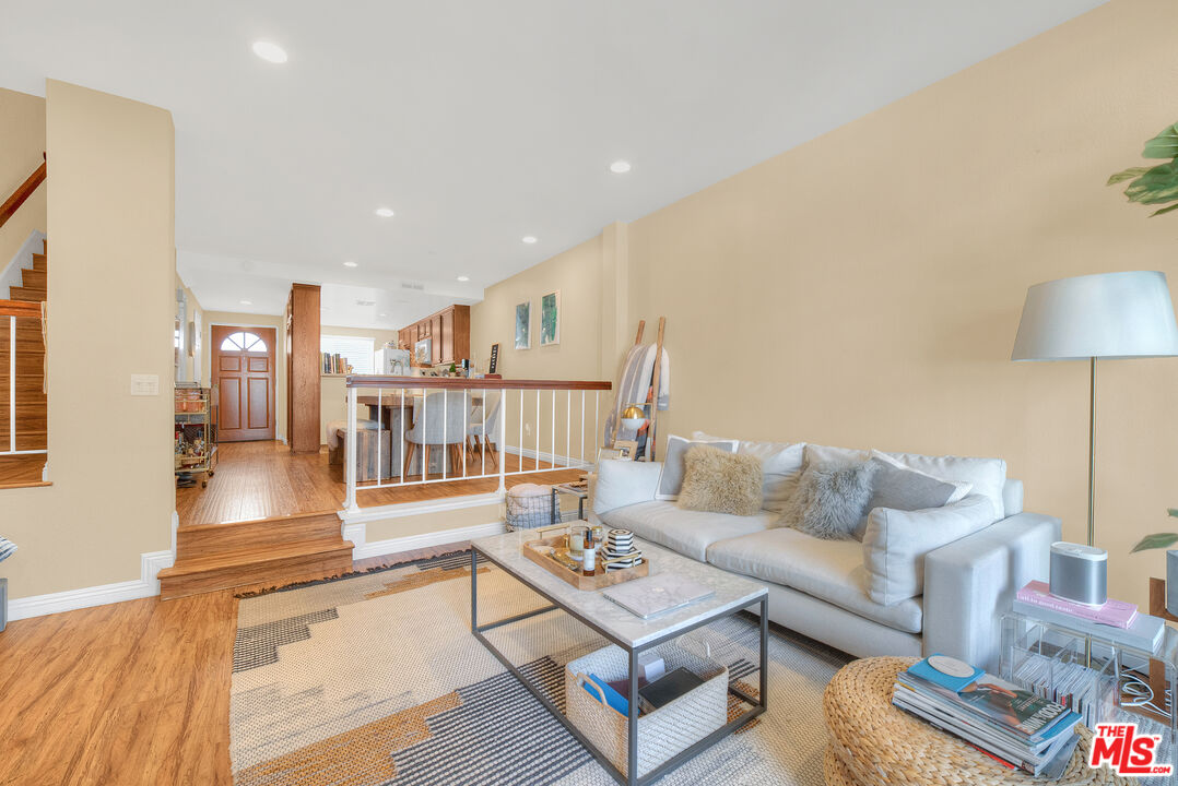 5624 Las Virgenes Rd Unit: 19