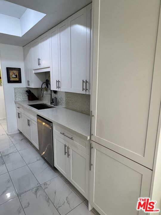 1002 S Burnside Ave Unit: 204