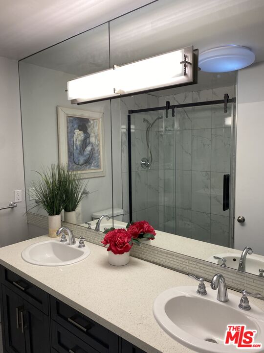 1002 S Burnside Ave Unit: 204