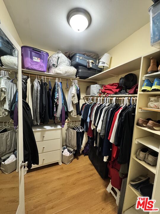 1002 S Burnside Ave Unit: 204