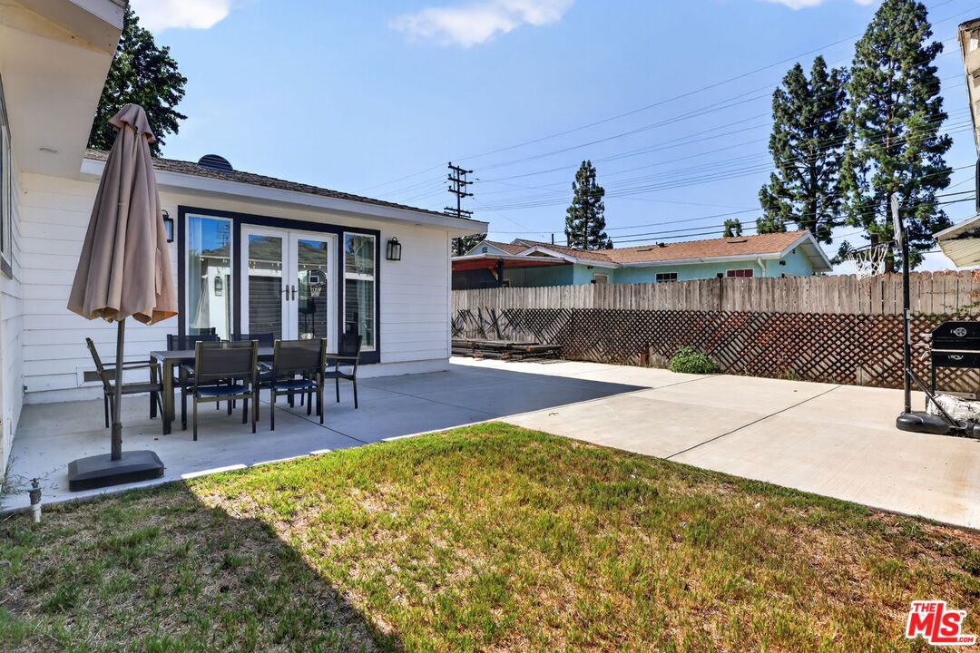 7550 Ruffner Ave