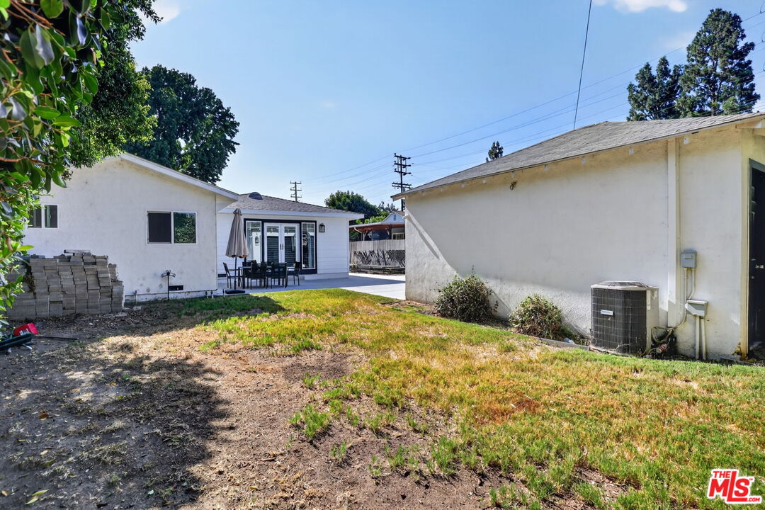 7550 Ruffner Ave