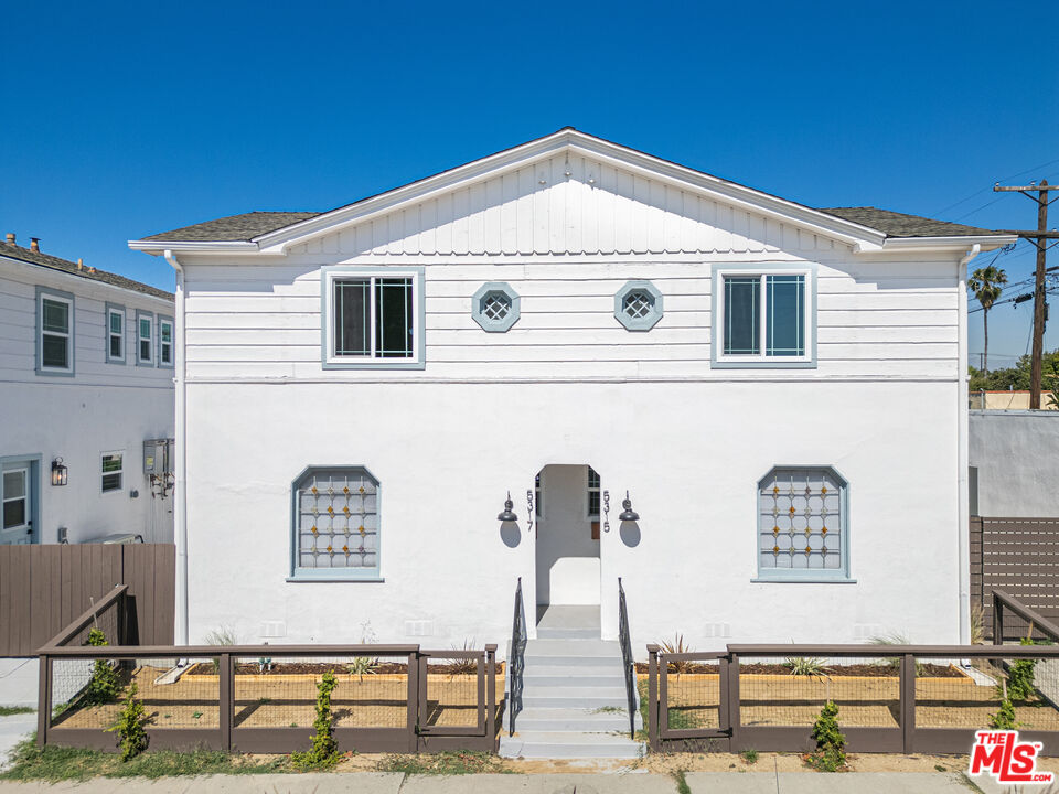 5317 Saturn St