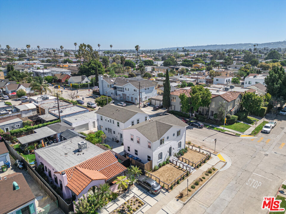 5317 Saturn St