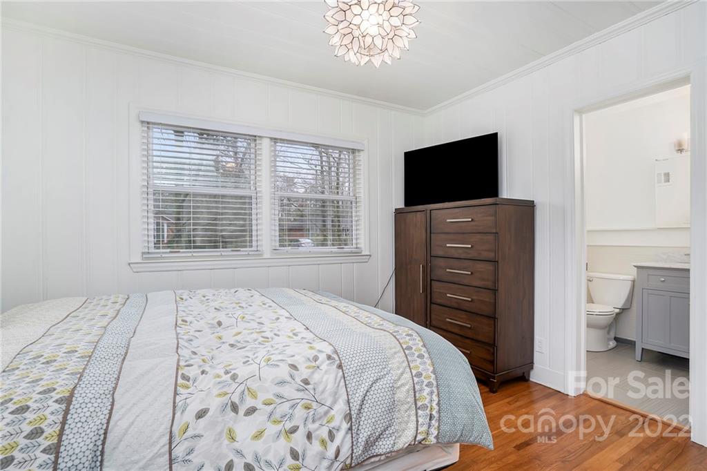 229 N Canterbury Road
