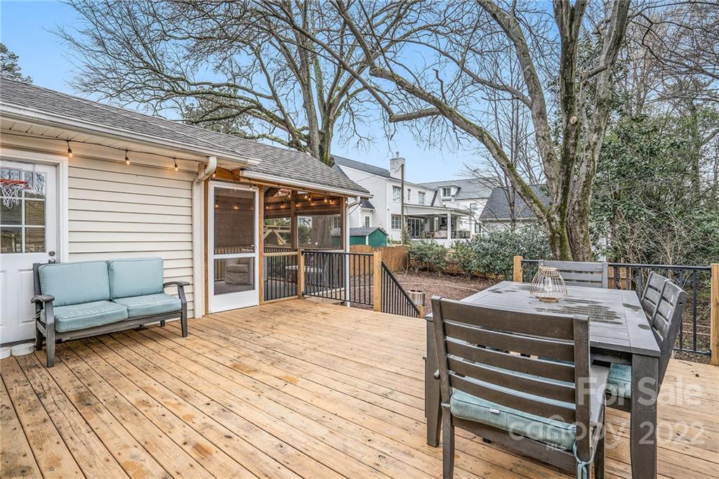 229 N Canterbury Road