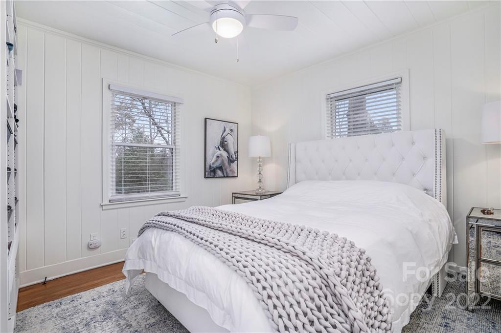 229 N Canterbury Road