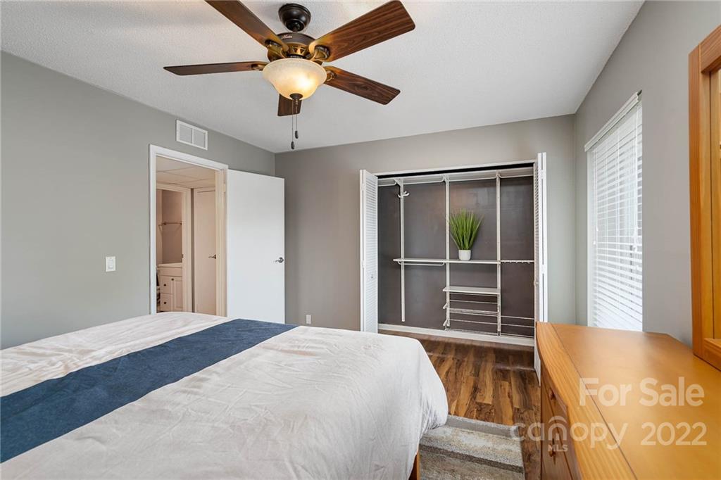 2612 Park Road Unit: D