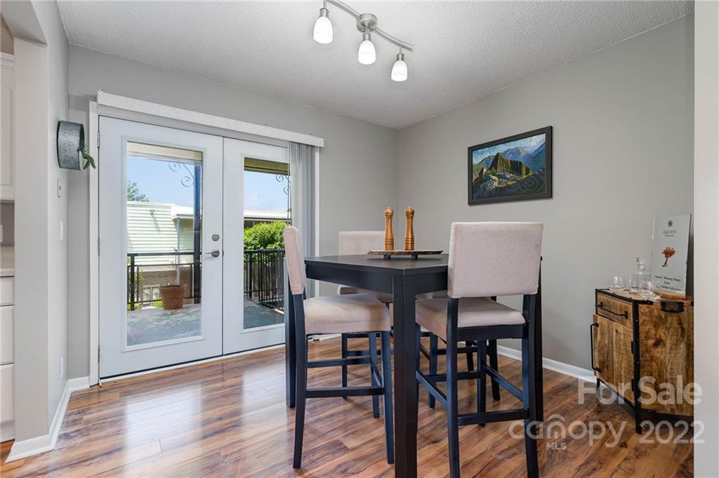 2612 Park Road Unit: D