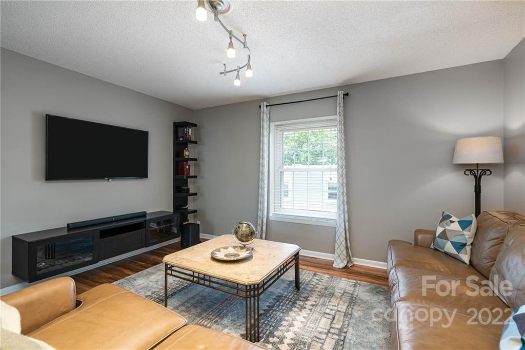 2612 Park Road Unit: D