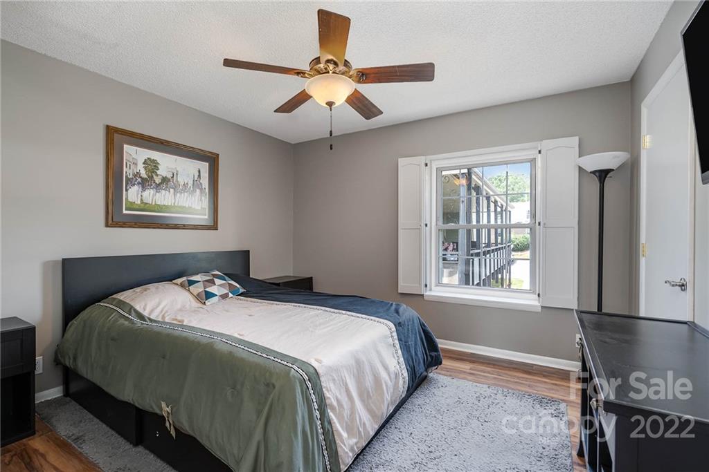 2612 Park Road Unit: D