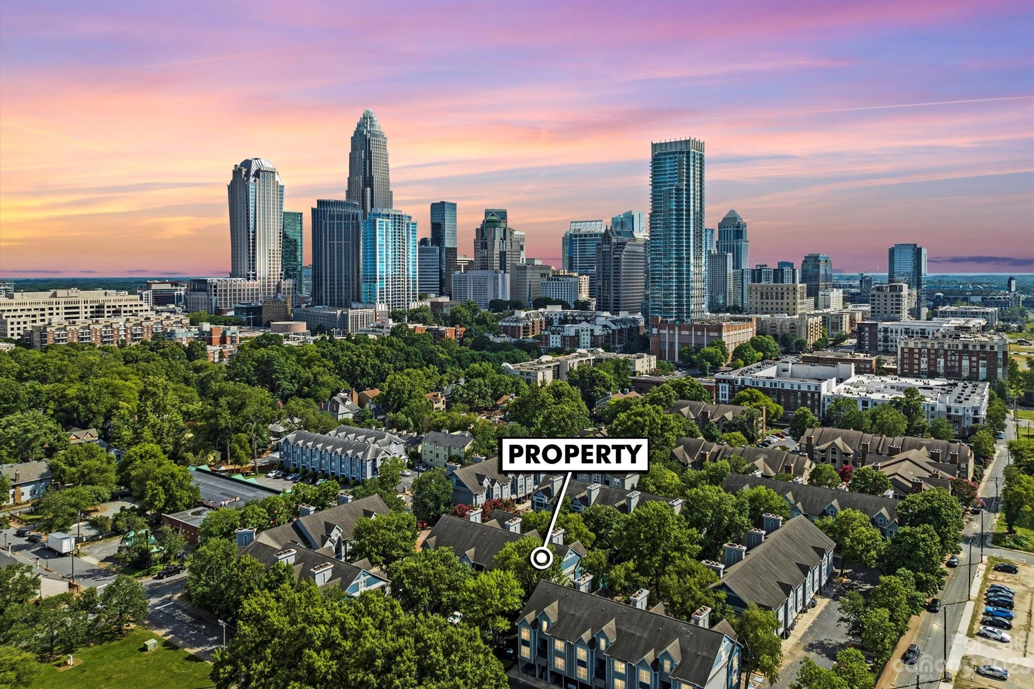 525 Graham Street Unit: 1F