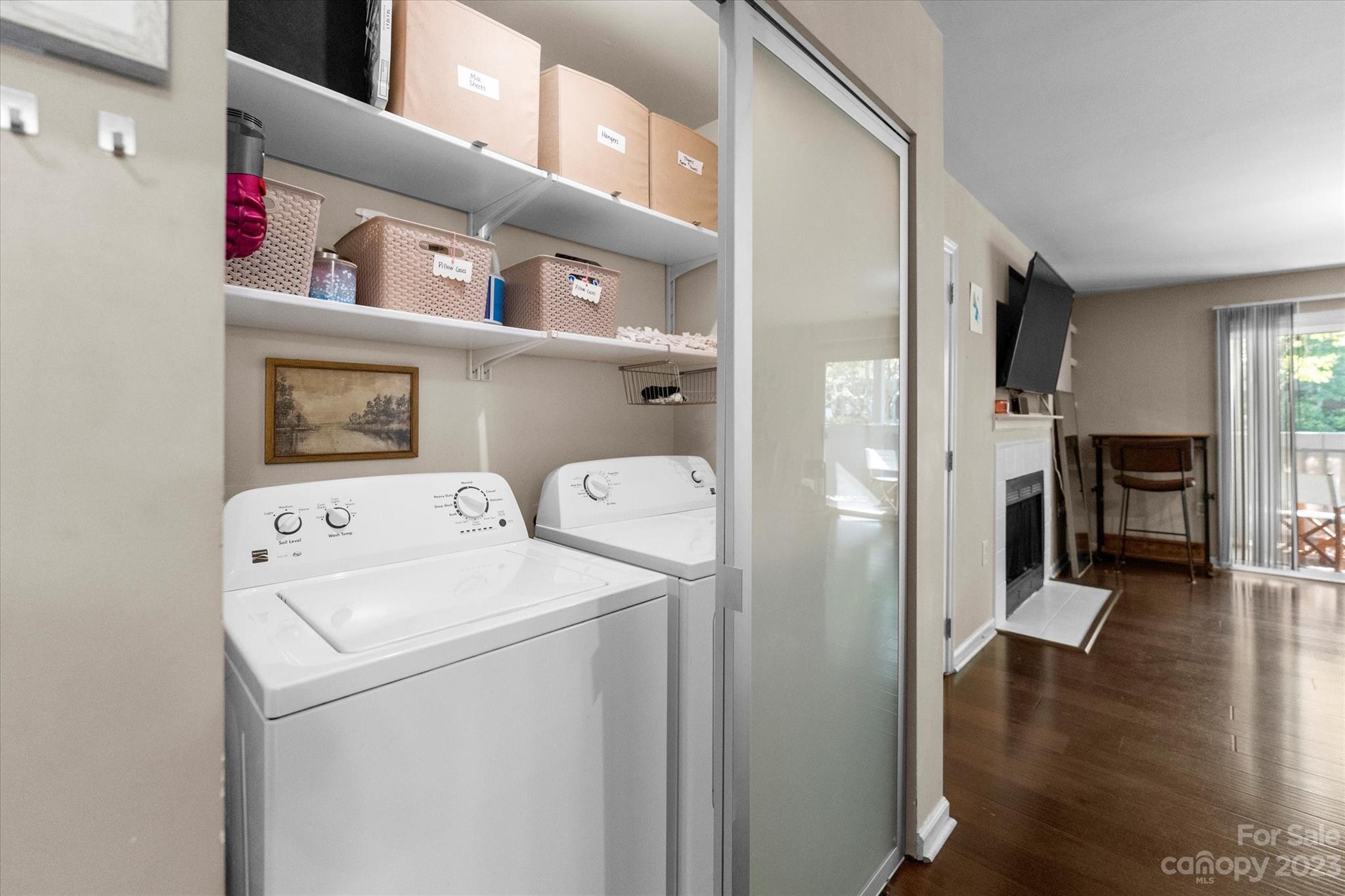 525 Graham Street Unit: 1F