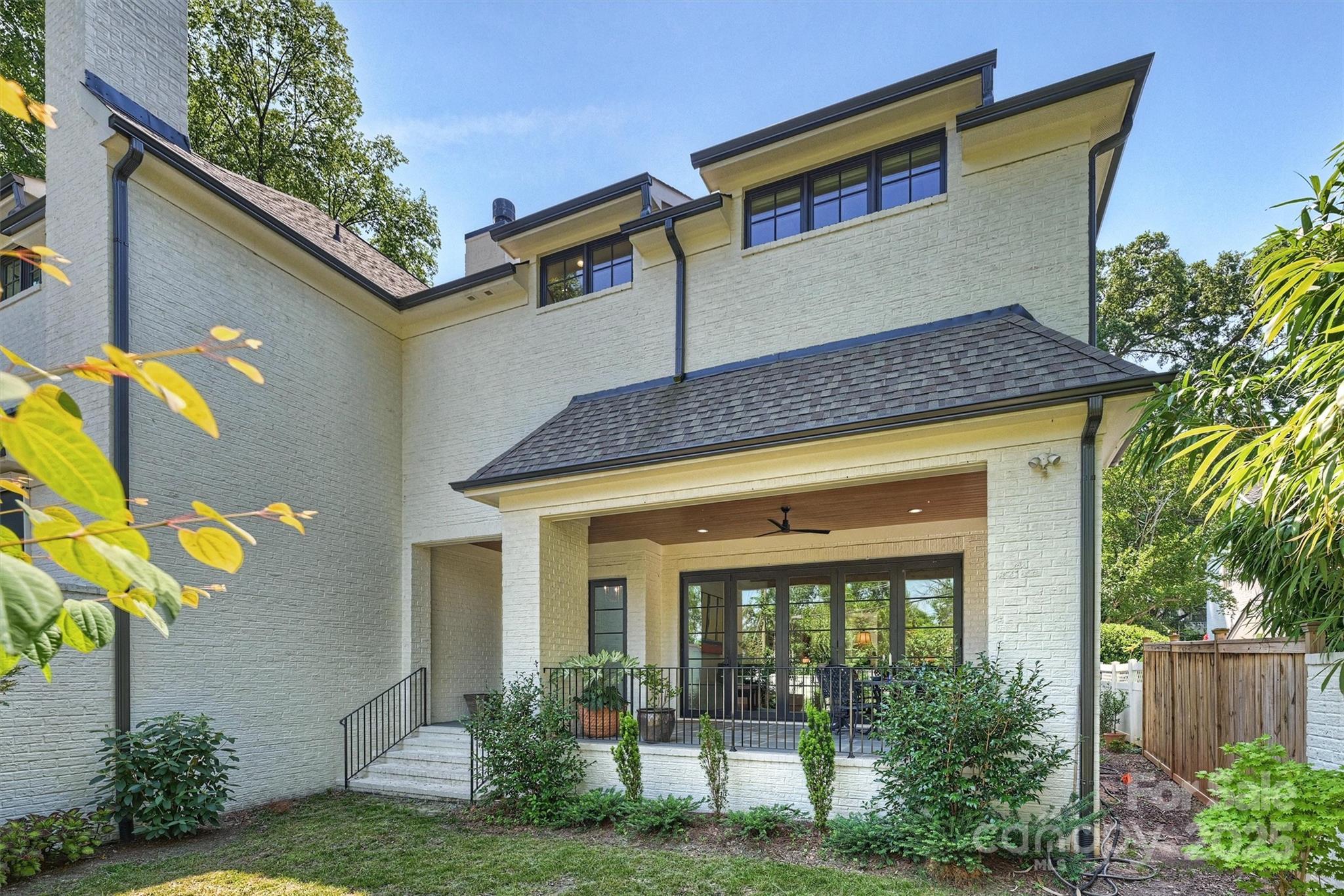 2714 Selwyn Avenue