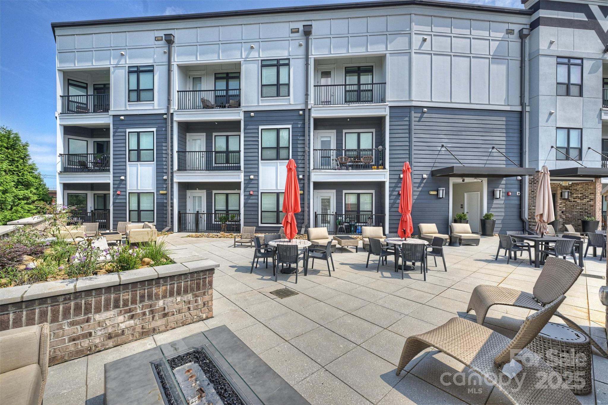 3630 N Davidson Street Unit: 4413
