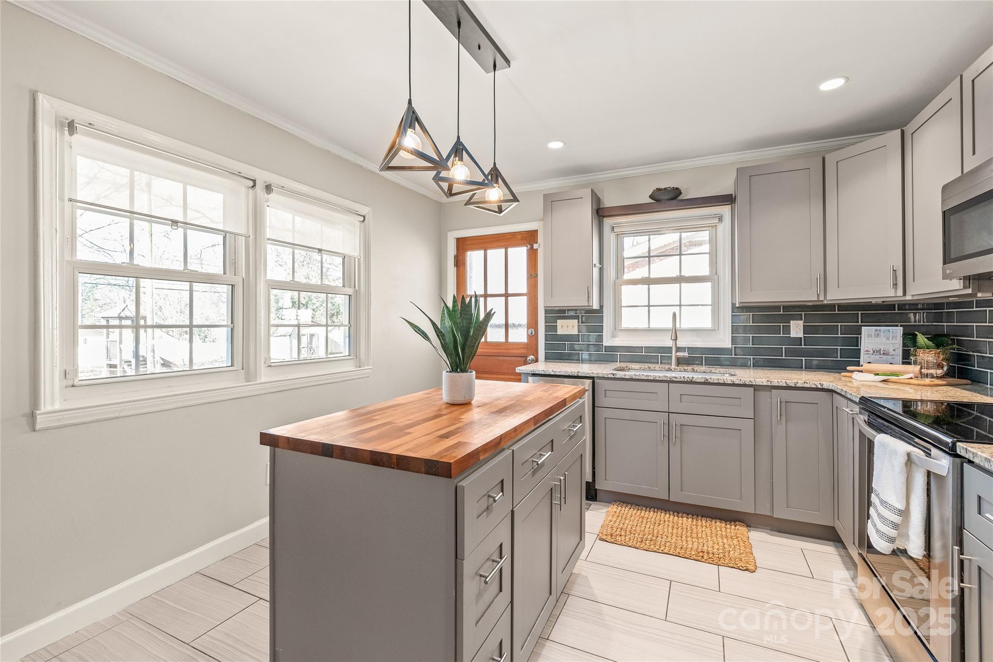 941 Squirrel Hill Road