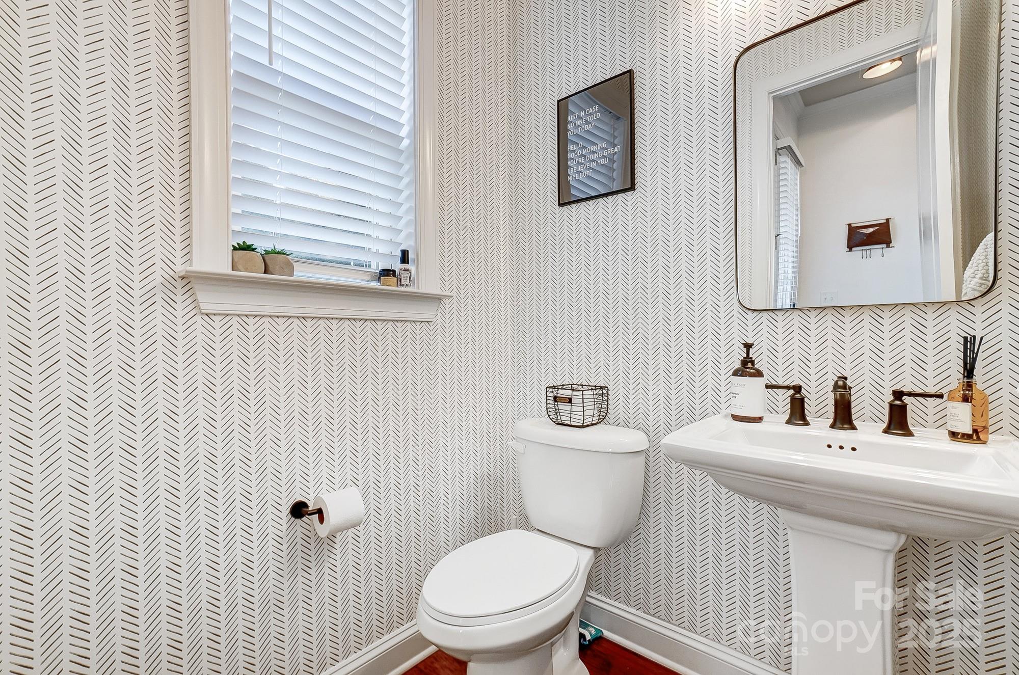 7560 Waverly Walk Avenue