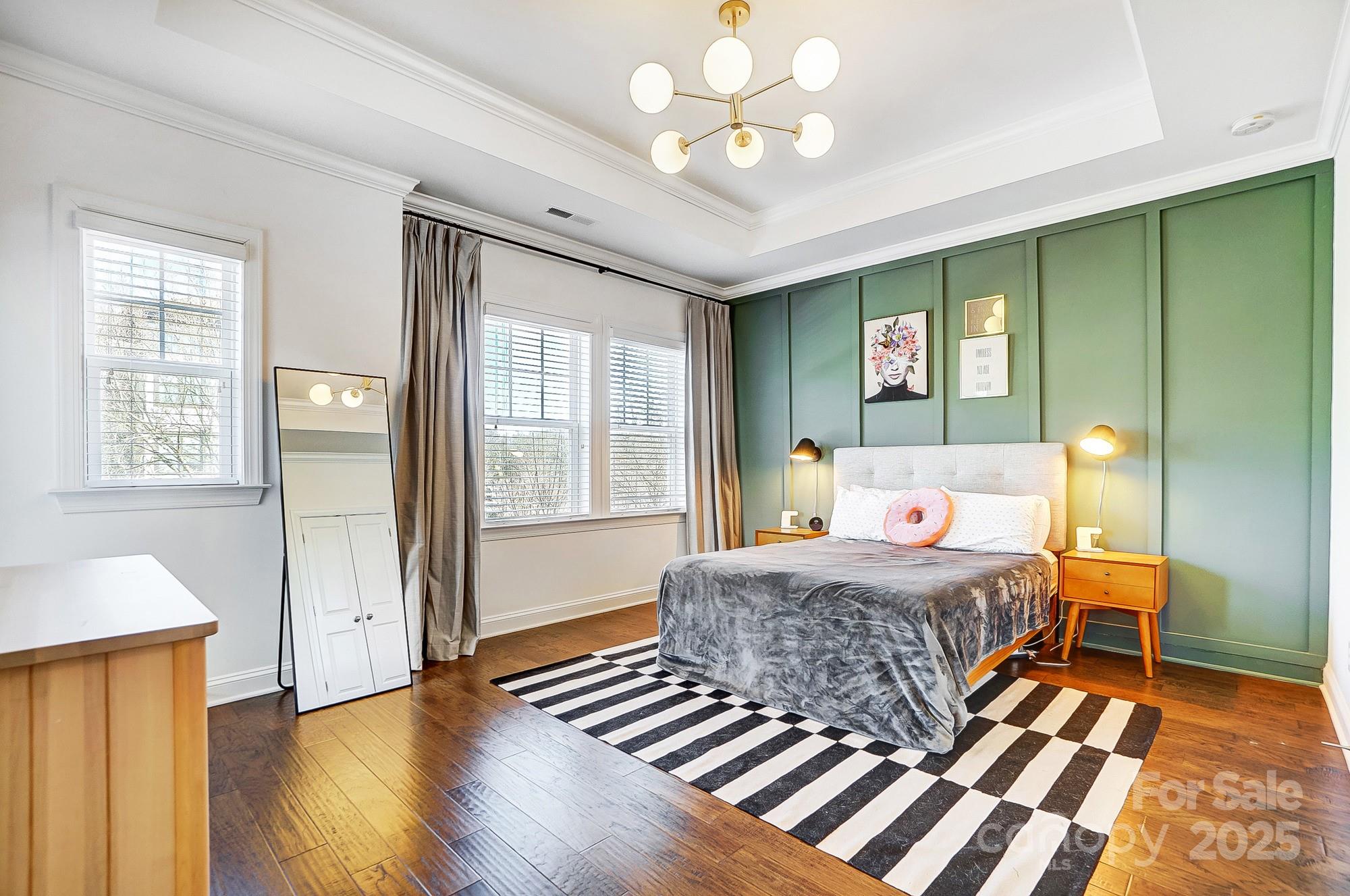 7560 Waverly Walk Avenue