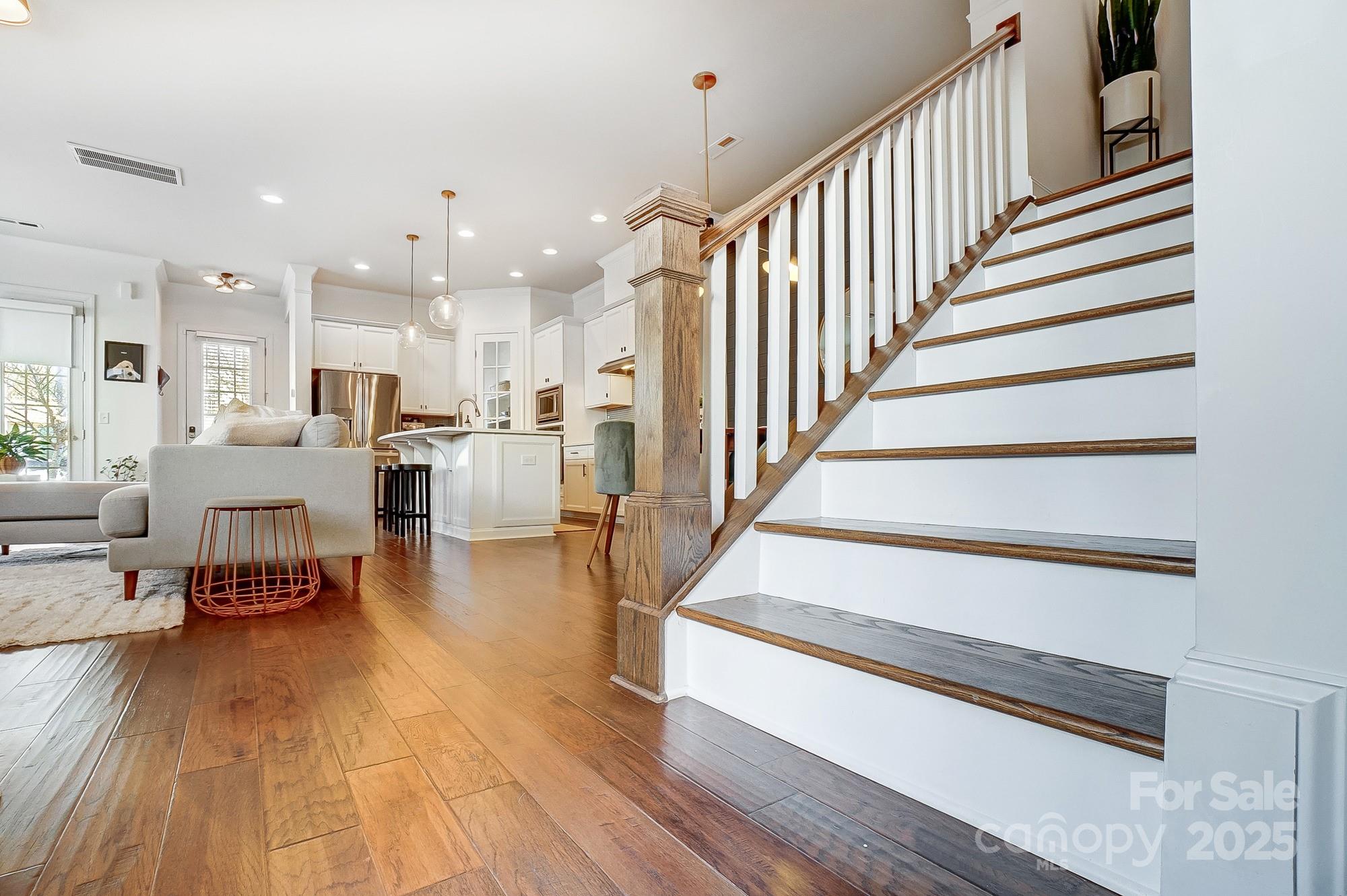 7560 Waverly Walk Avenue