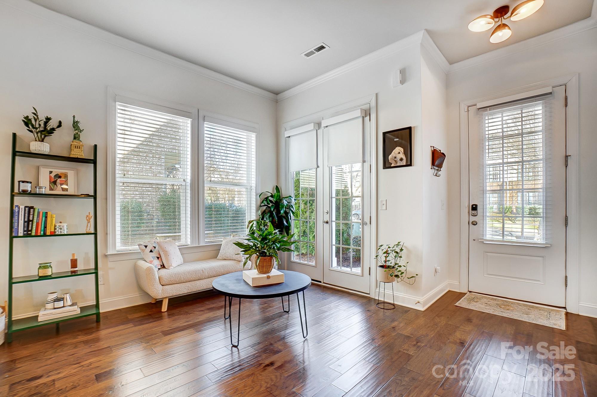 7560 Waverly Walk Avenue