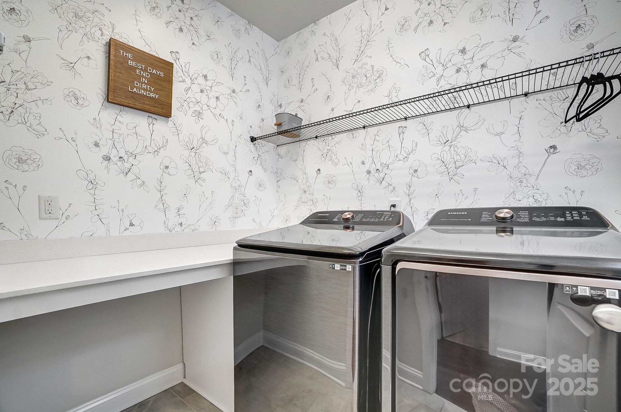 7560 Waverly Walk Avenue