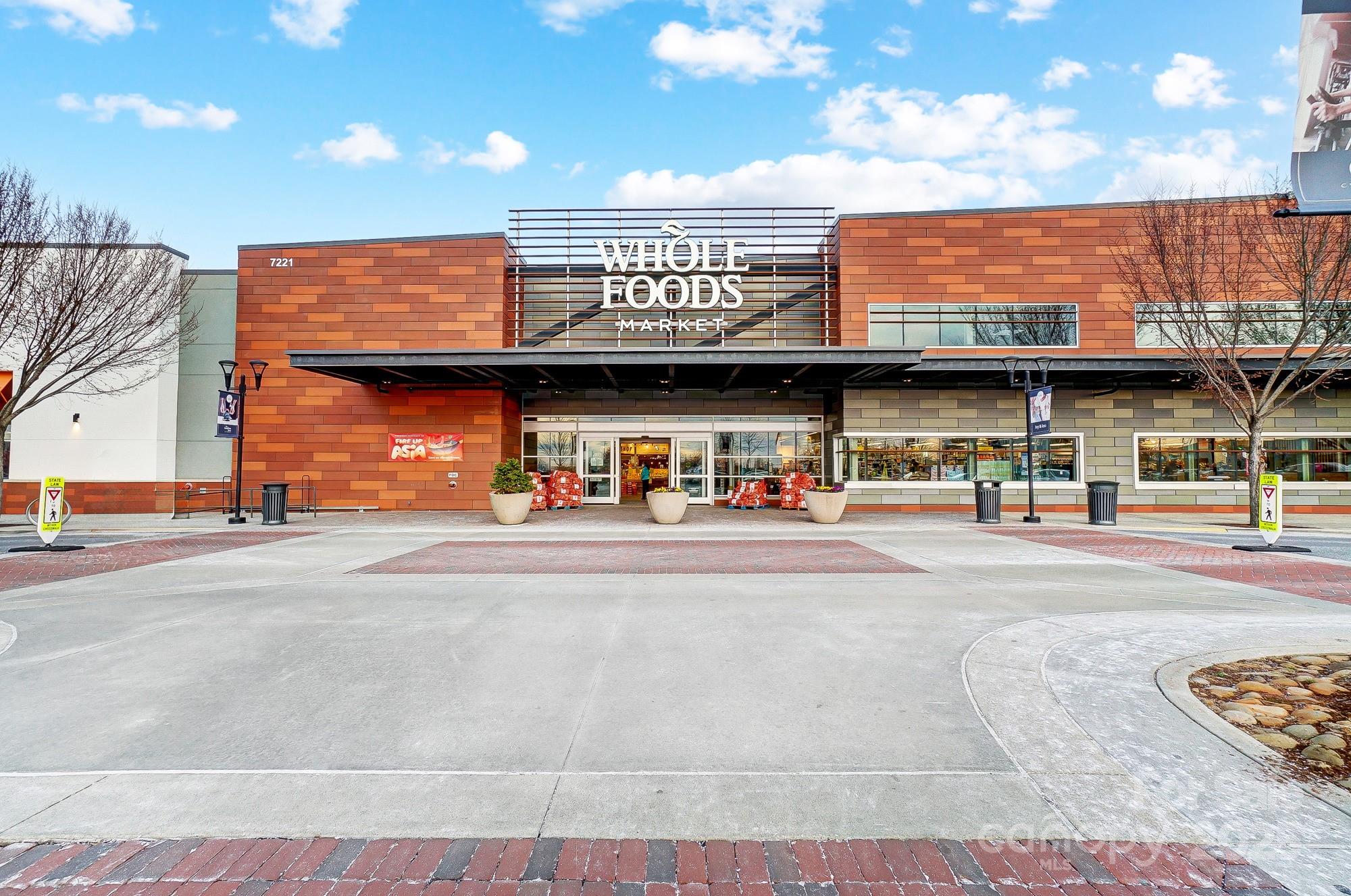 7560 Waverly Walk Avenue