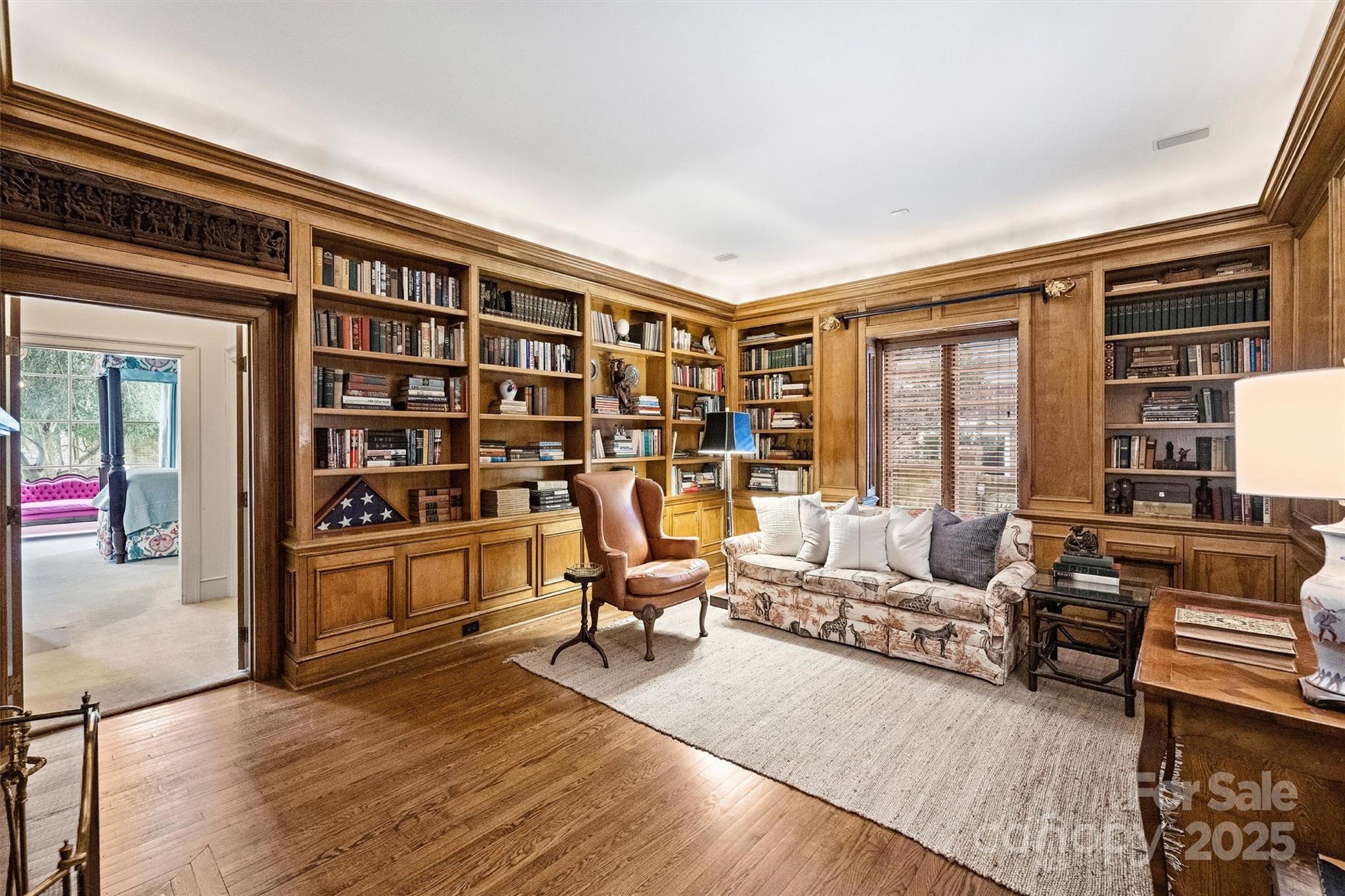 318 S Canterbury Road