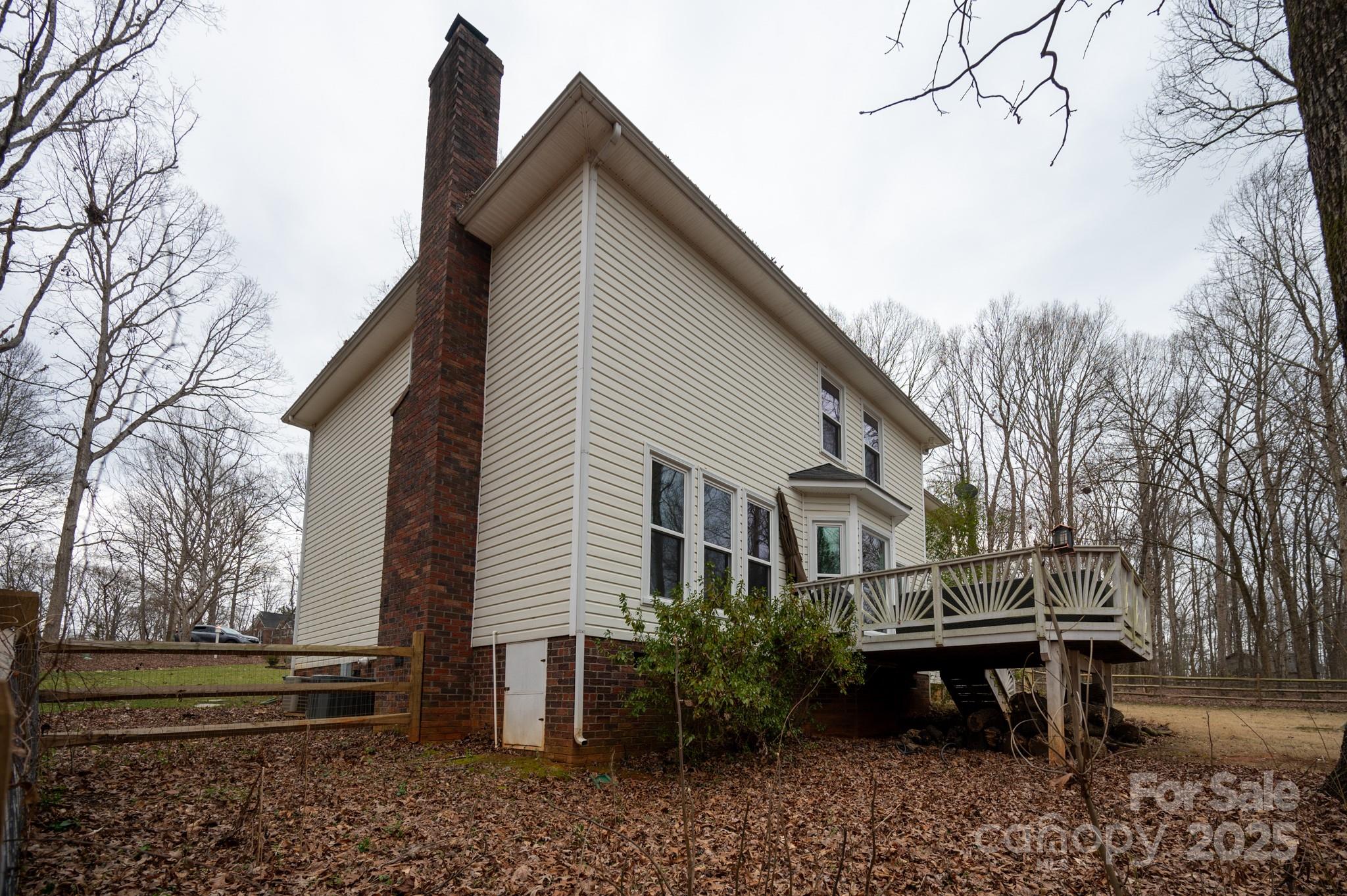 3060 Tall Oaks Court