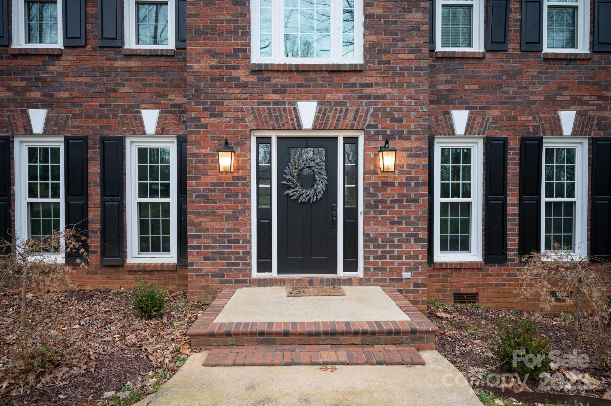 3060 Tall Oaks Court