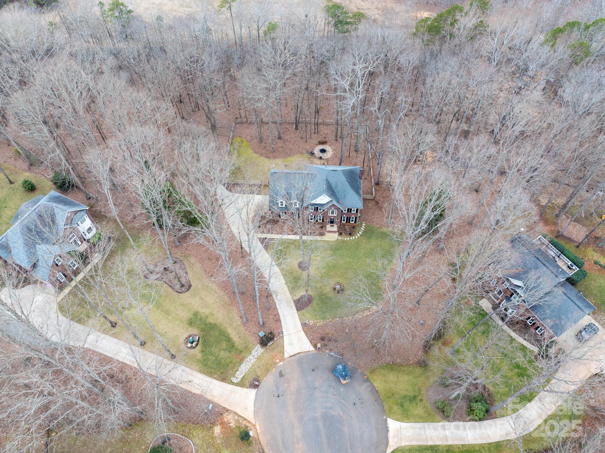 3060 Tall Oaks Court