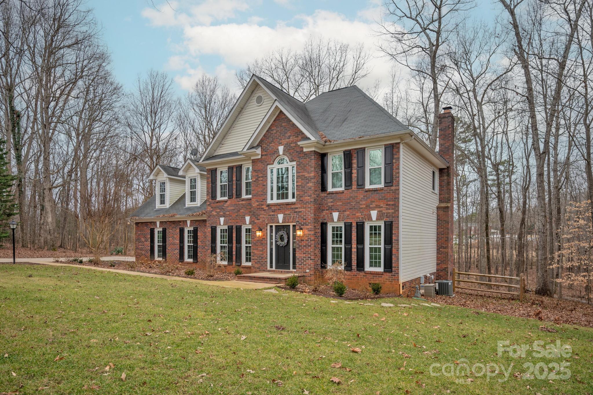 3060 Tall Oaks Court