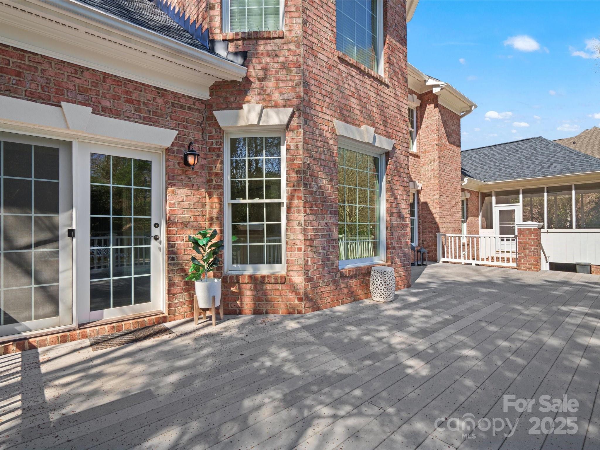 1511 Churchill Downs Drive