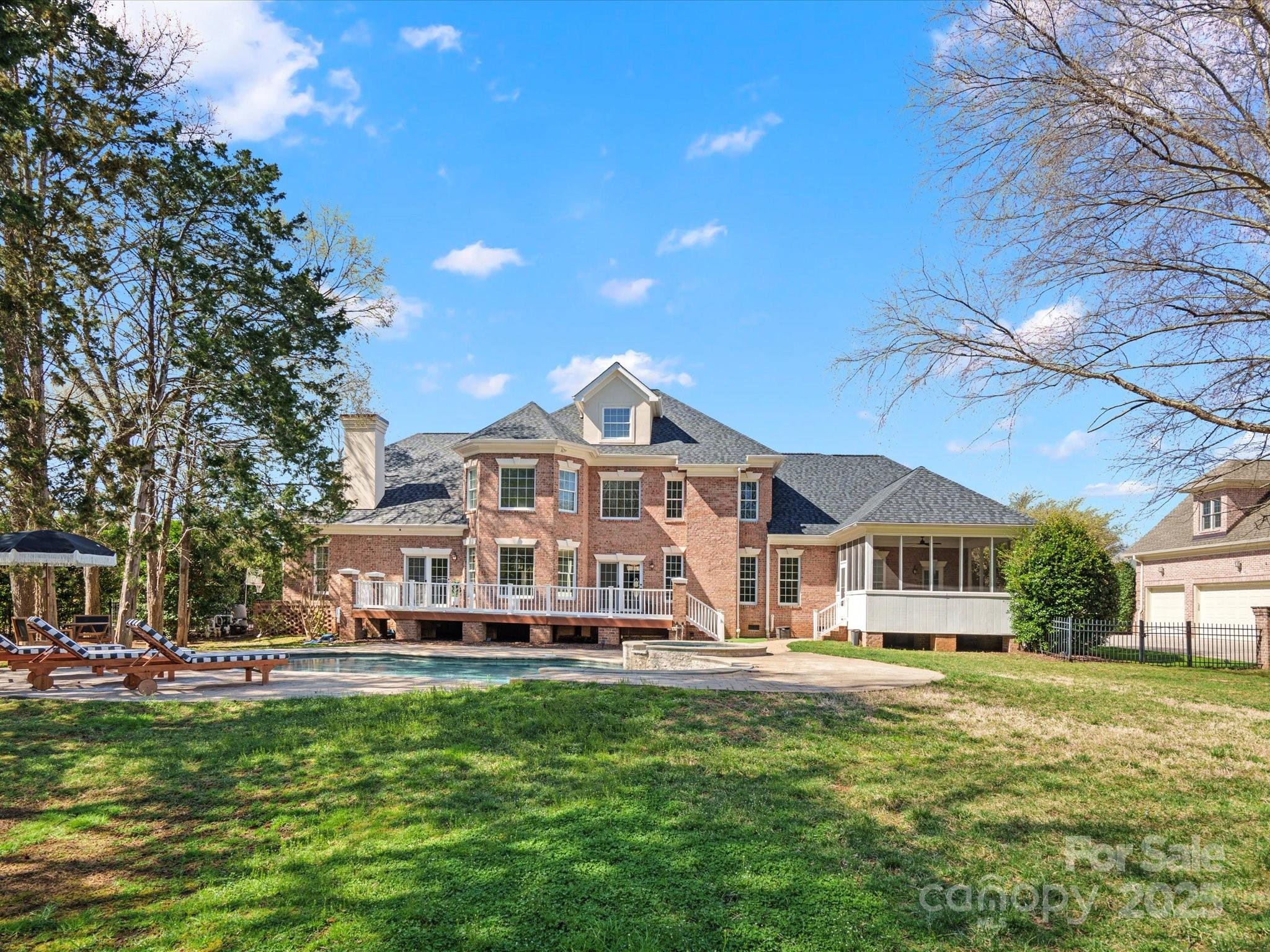 1511 Churchill Downs Drive