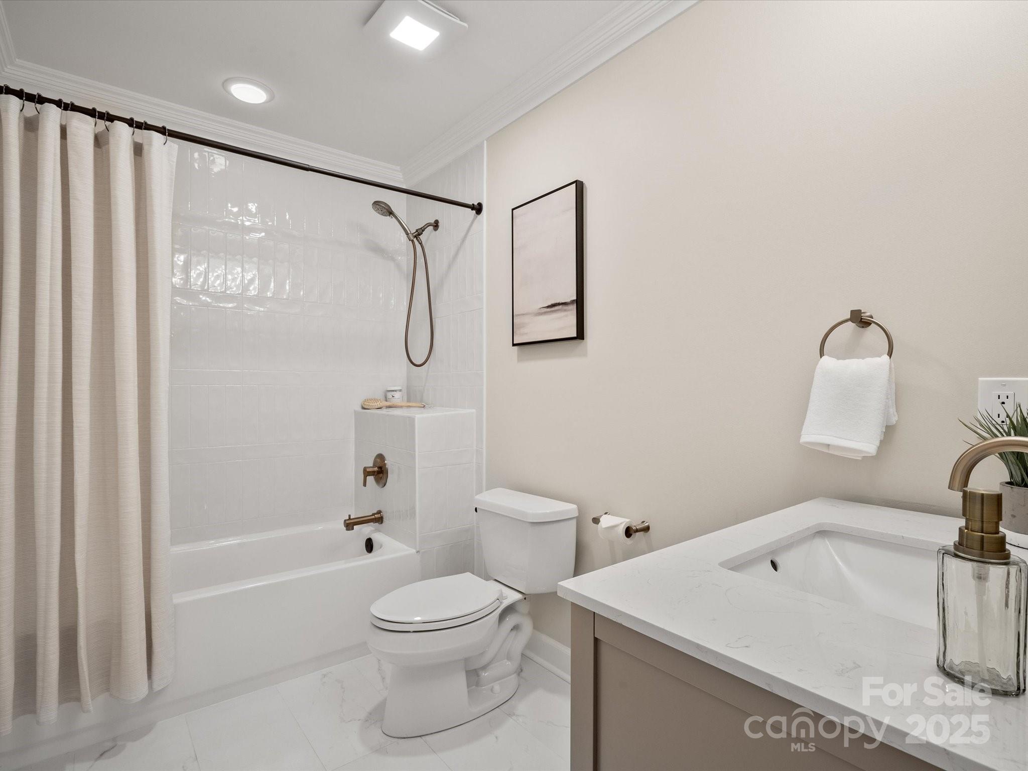 1511 Churchill Downs Drive