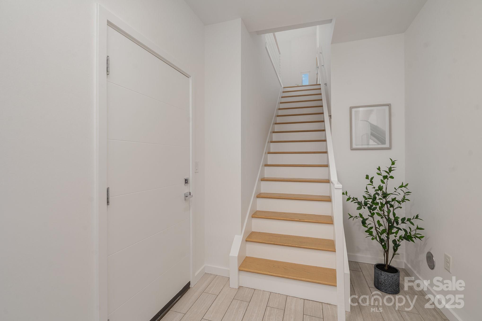 2724 N Davidson Street