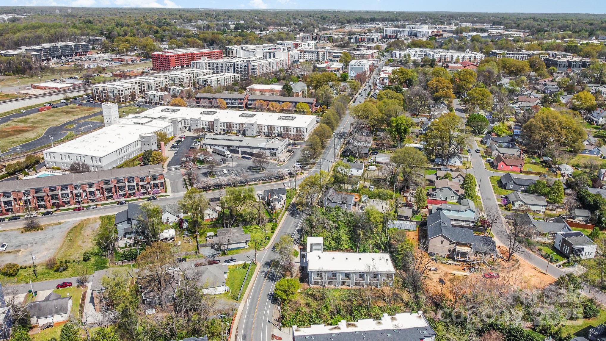 2724 N Davidson Street