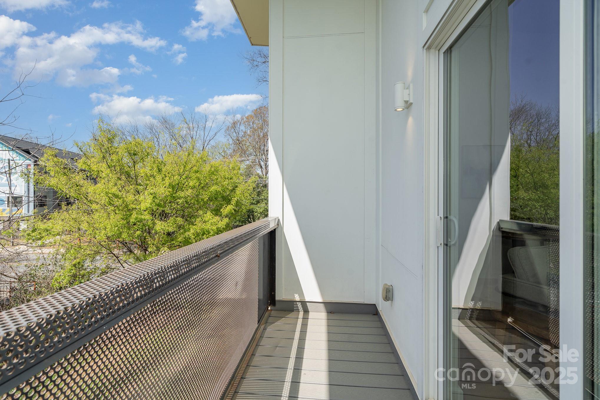 2724 N Davidson Street