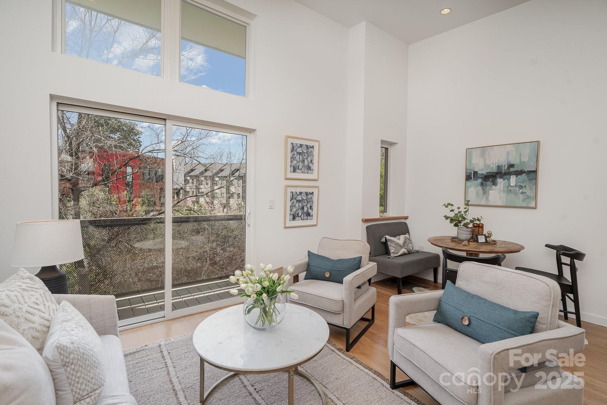 2724 N Davidson Street