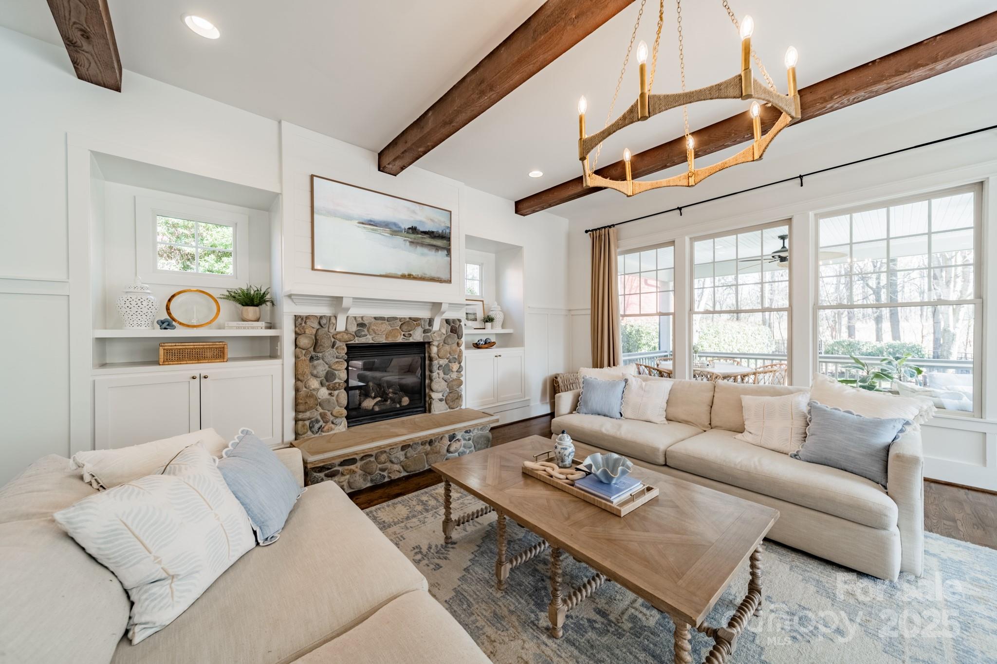 4912 Kenbury Court