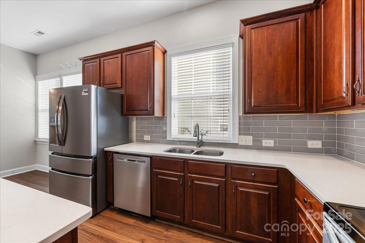 4148 Cedar Point Avenue