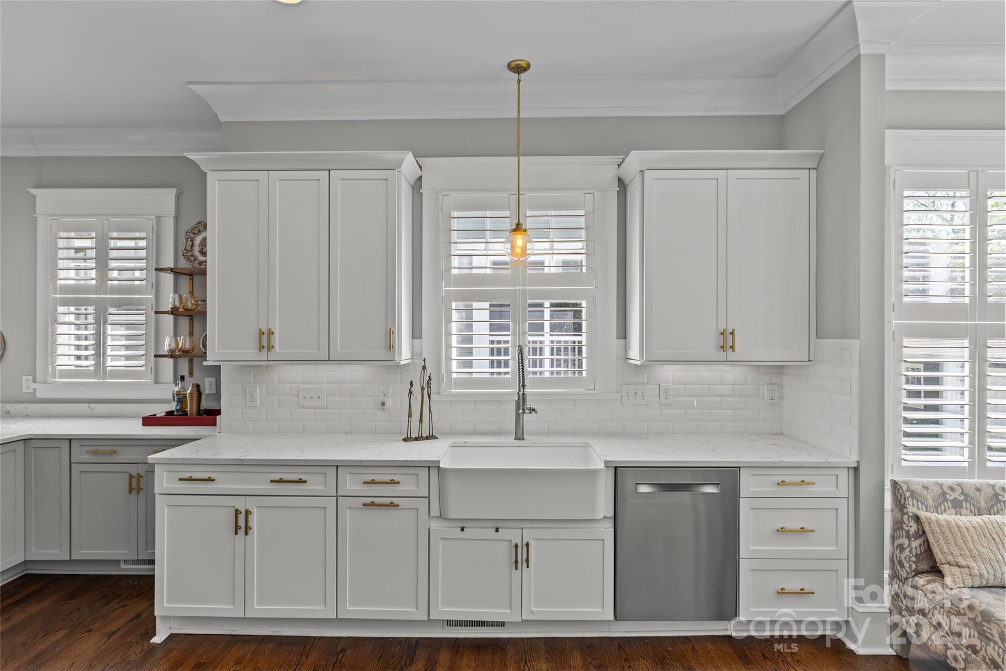 806 Sunnyside Avenue