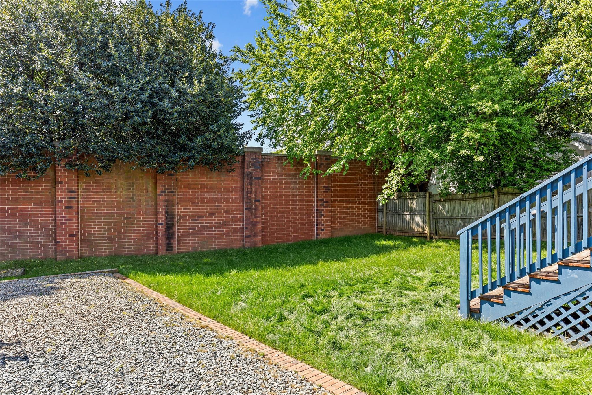 806 Sunnyside Avenue