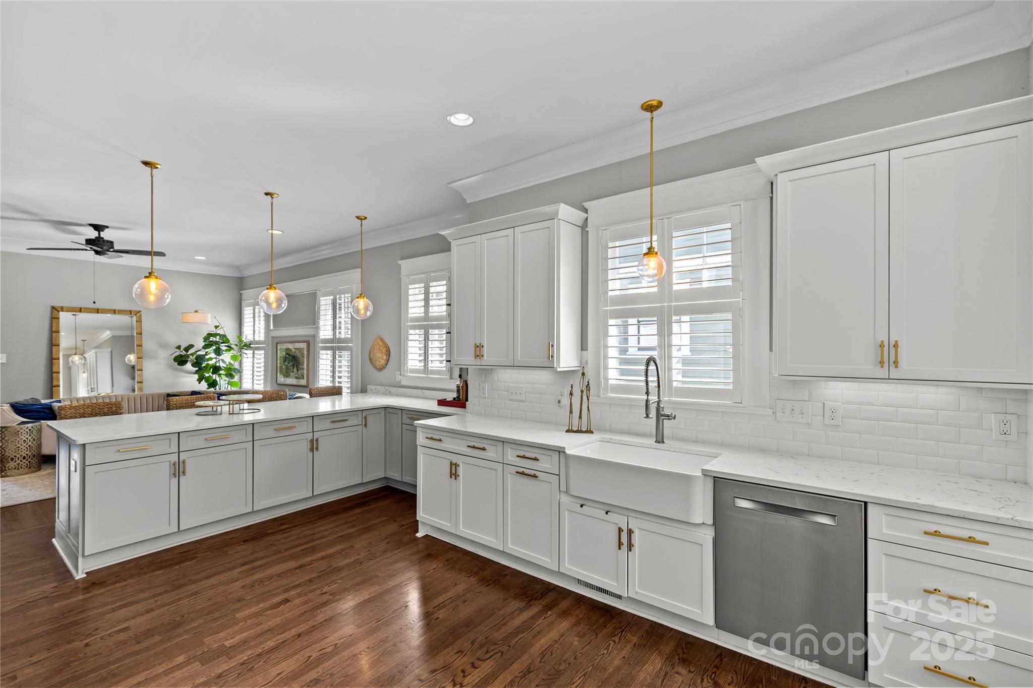 806 Sunnyside Avenue