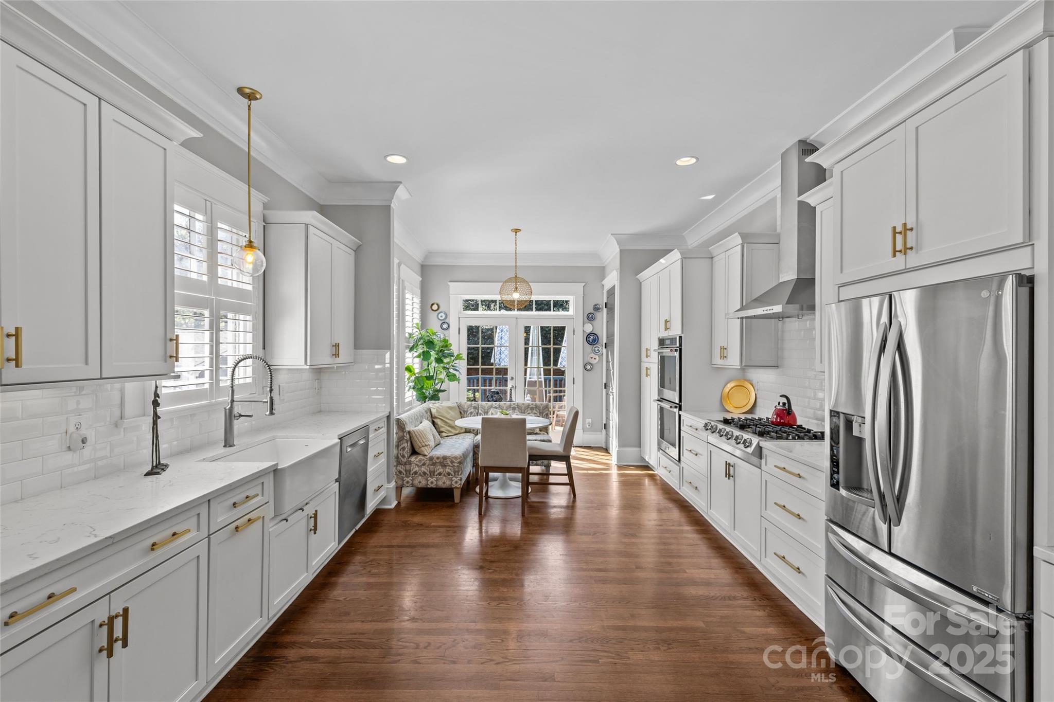 806 Sunnyside Avenue