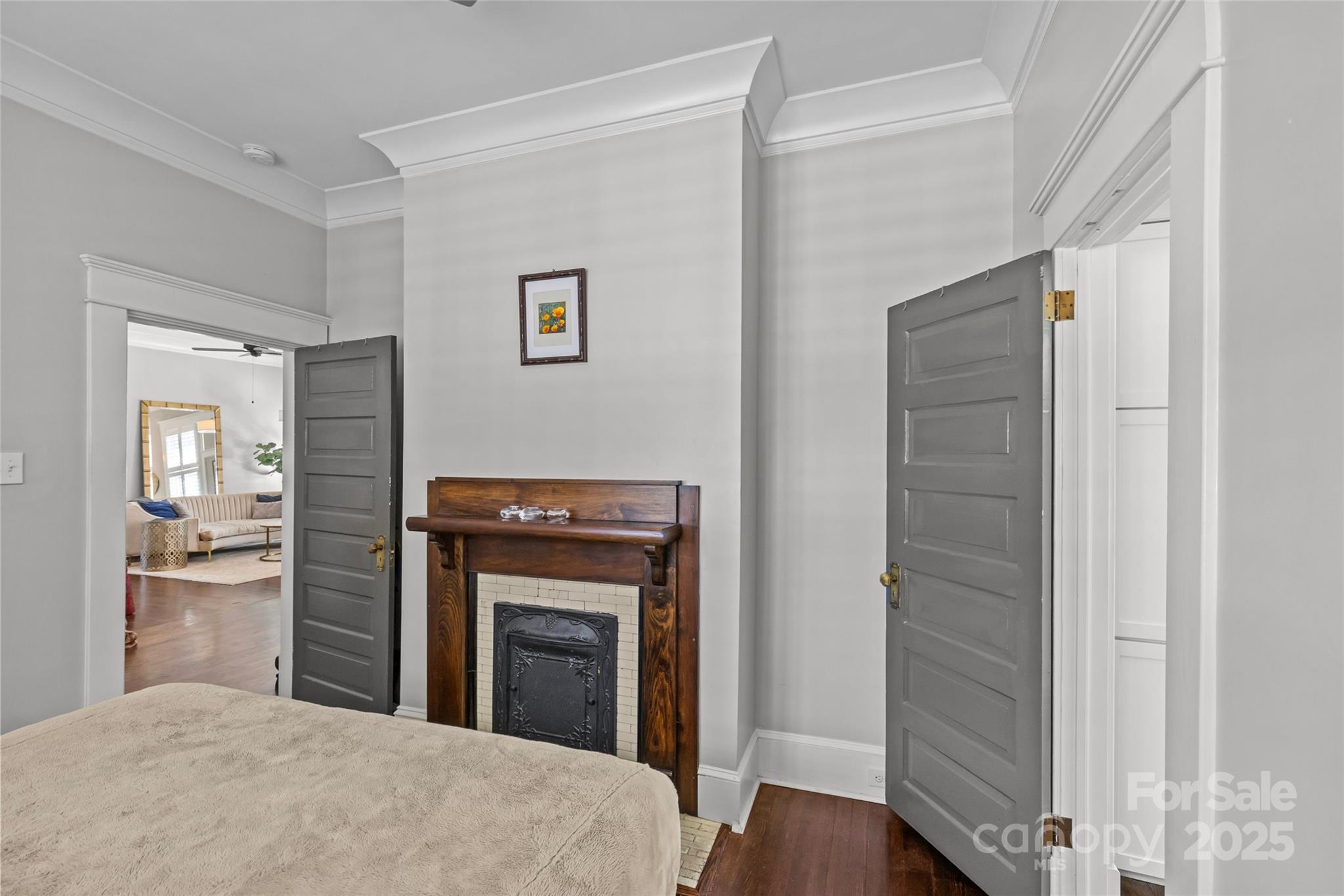 806 Sunnyside Avenue