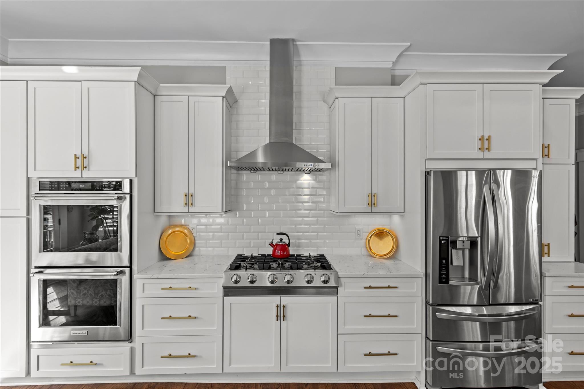 806 Sunnyside Avenue