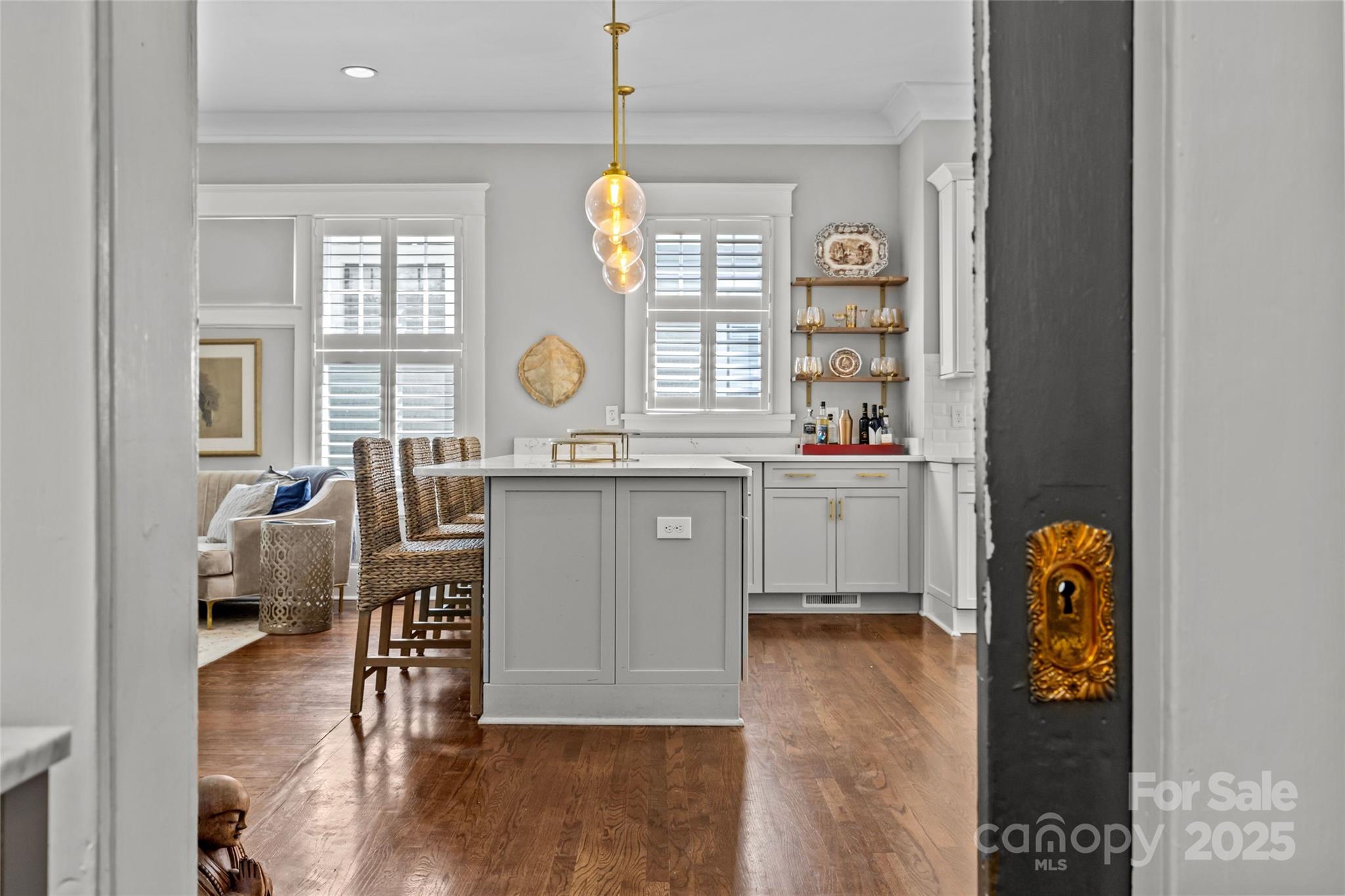 806 Sunnyside Avenue