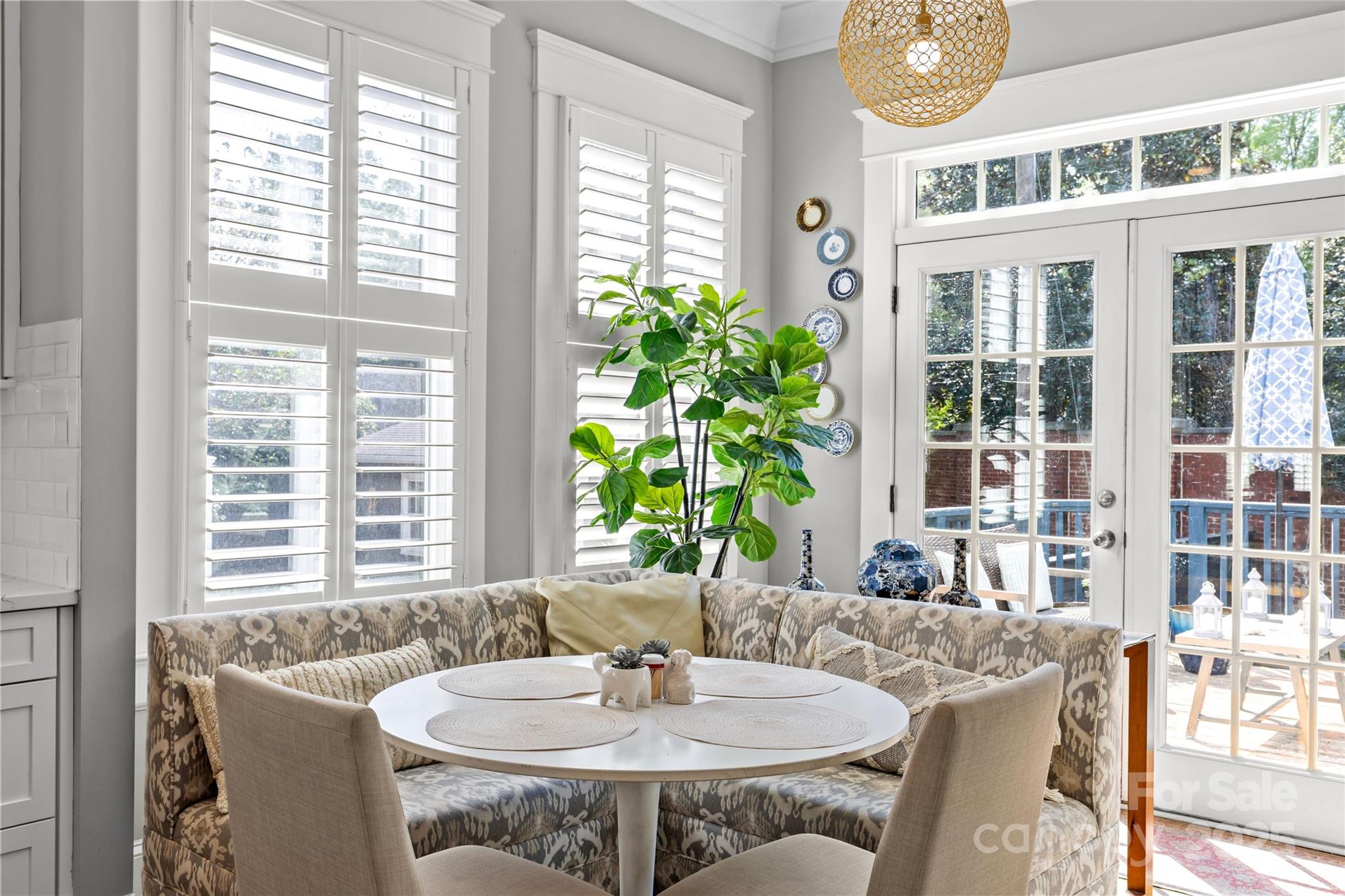 806 Sunnyside Avenue