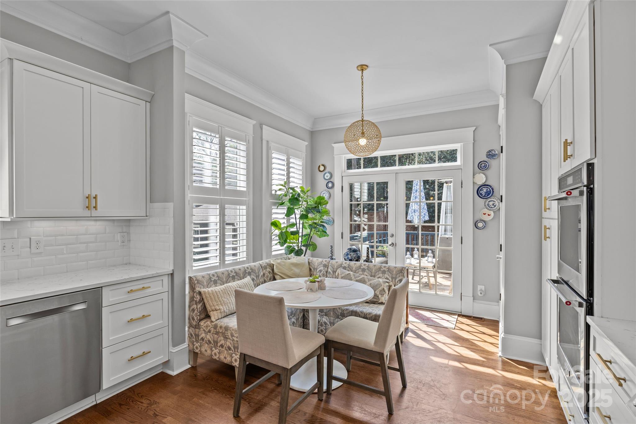 806 Sunnyside Avenue