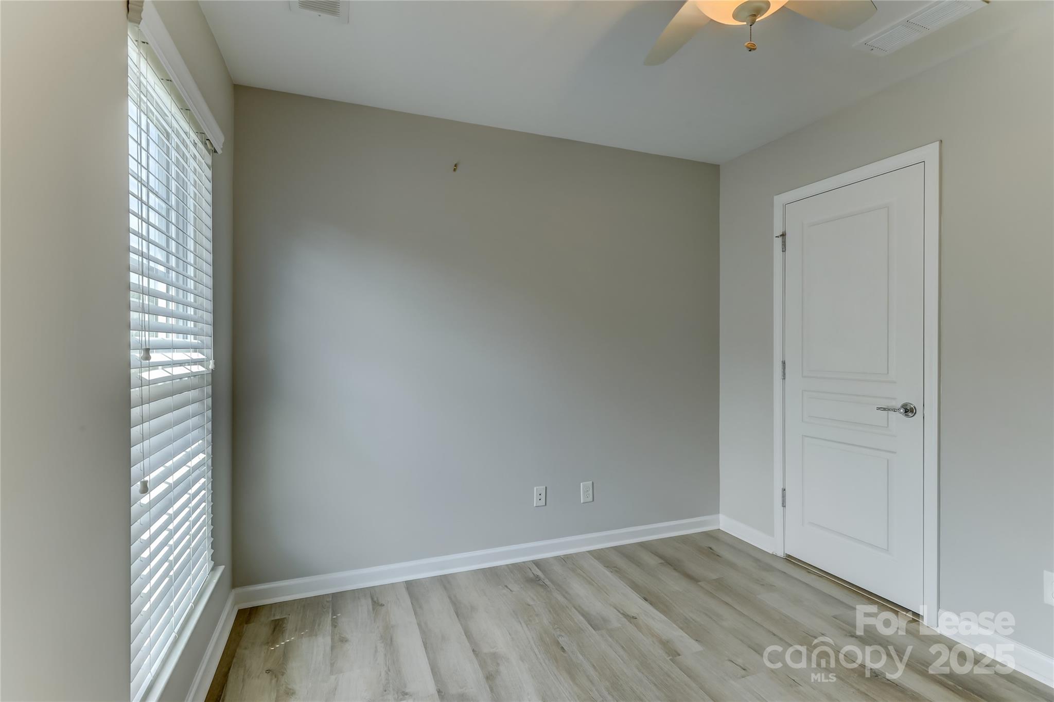 1132 Drayton Court
